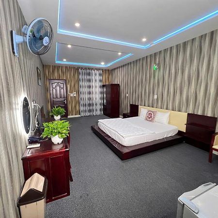 Phi Long 2 Hotel Thu Dau Mot Exterior photo