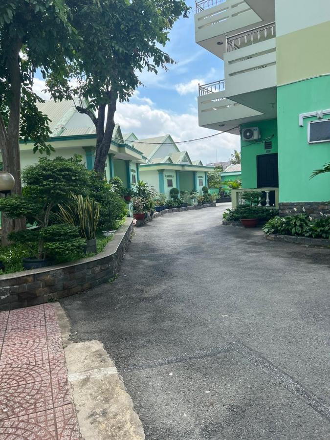 Phi Long 2 Hotel Thu Dau Mot Exterior photo