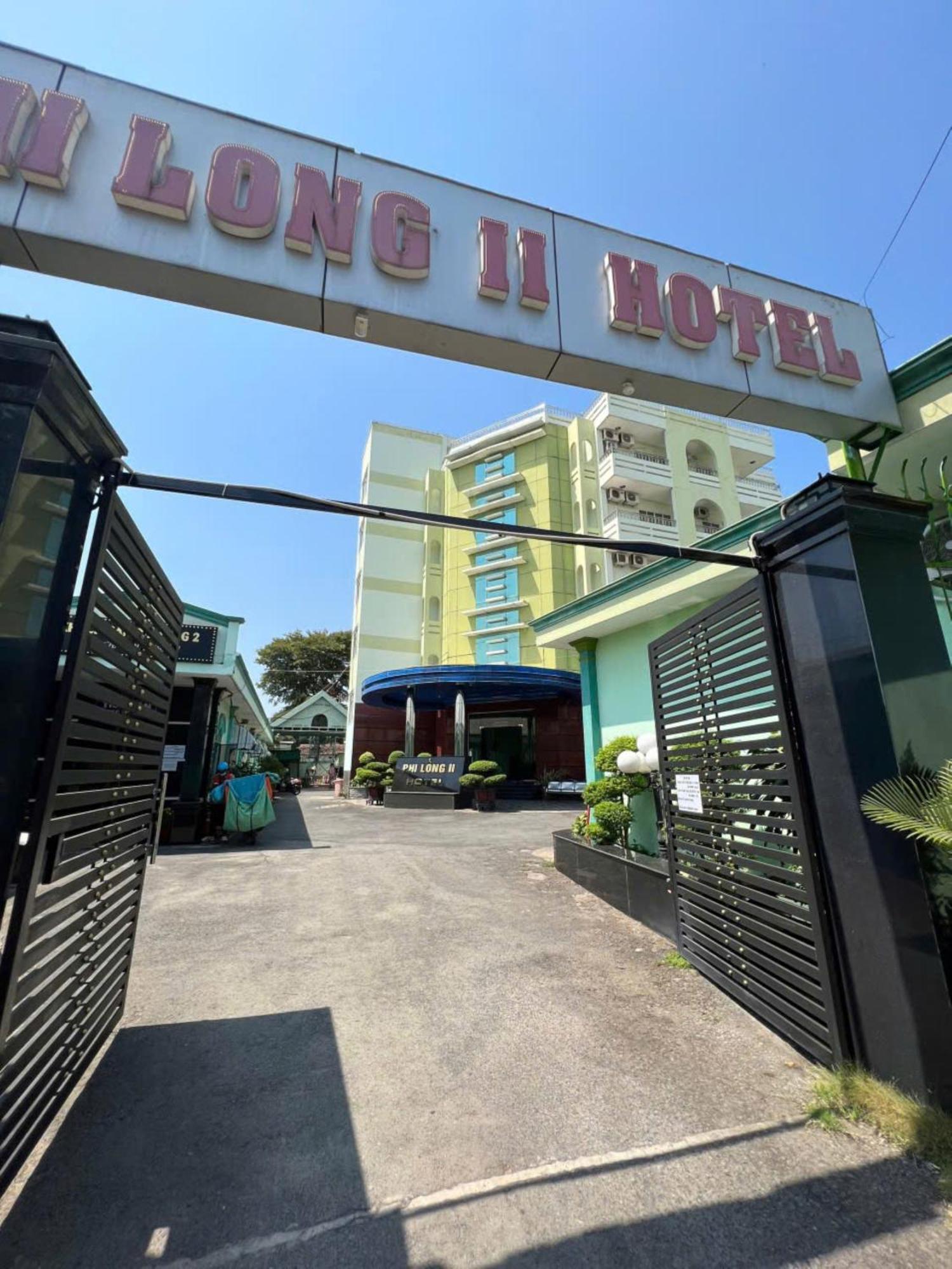 Phi Long 2 Hotel Thu Dau Mot Exterior photo